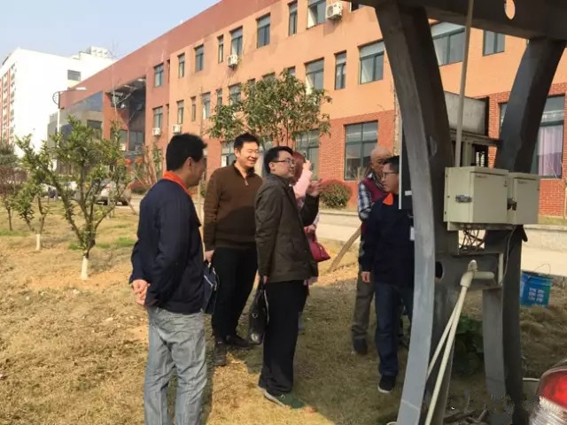 黄石市科技局领导一行到我公司进行参观指导